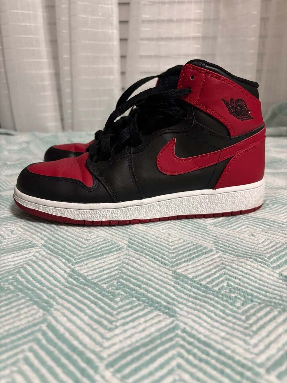 Air Jordan 1 Retro High OG GS 'Bred' 2013 575441-023